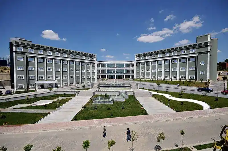 معلومات ومميزات عن الجامعات في تركيا